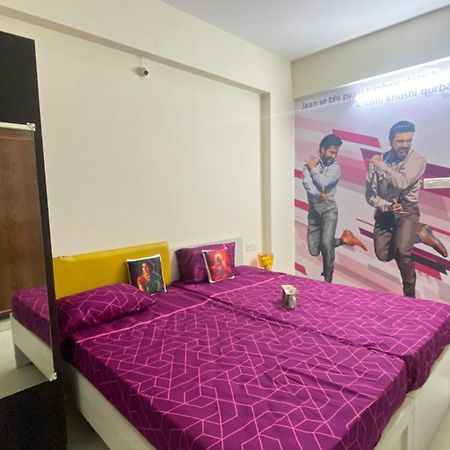 C Suites - Santiago II Stay, Cowork & Engage II Short & Long Stays บังกาลอร์ ภายนอก รูปภาพ